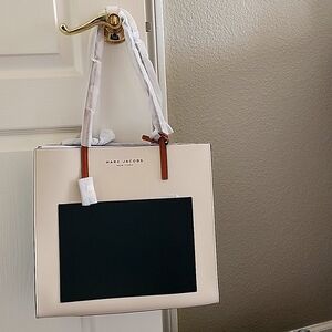 Marc Jacob's sandshell multi tote